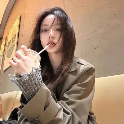 迷雾中的她